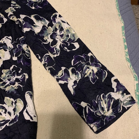 Blouse - Picture 2 of 4